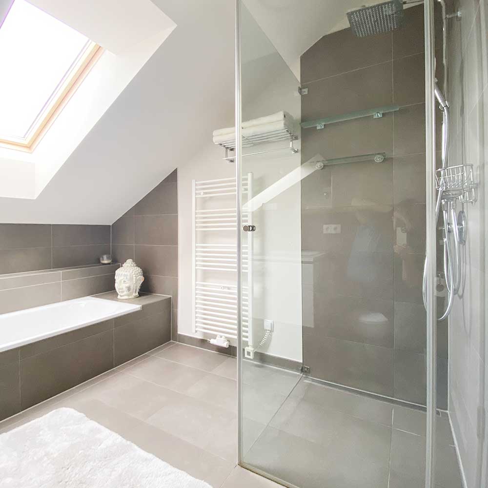 LakeHomeStays_Badezimmer02_04