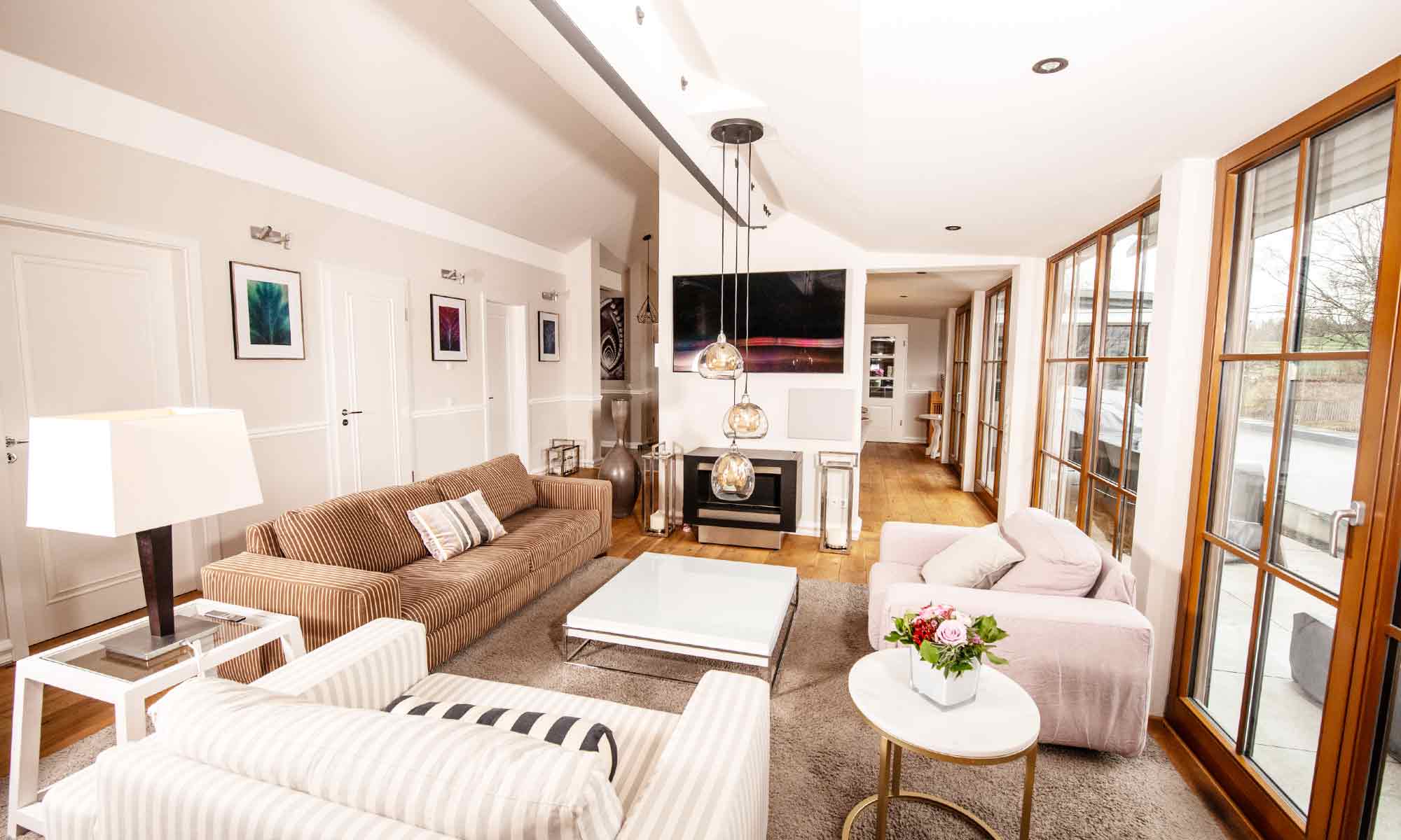 LakeHomeStays_Wohnzimmer_01_01